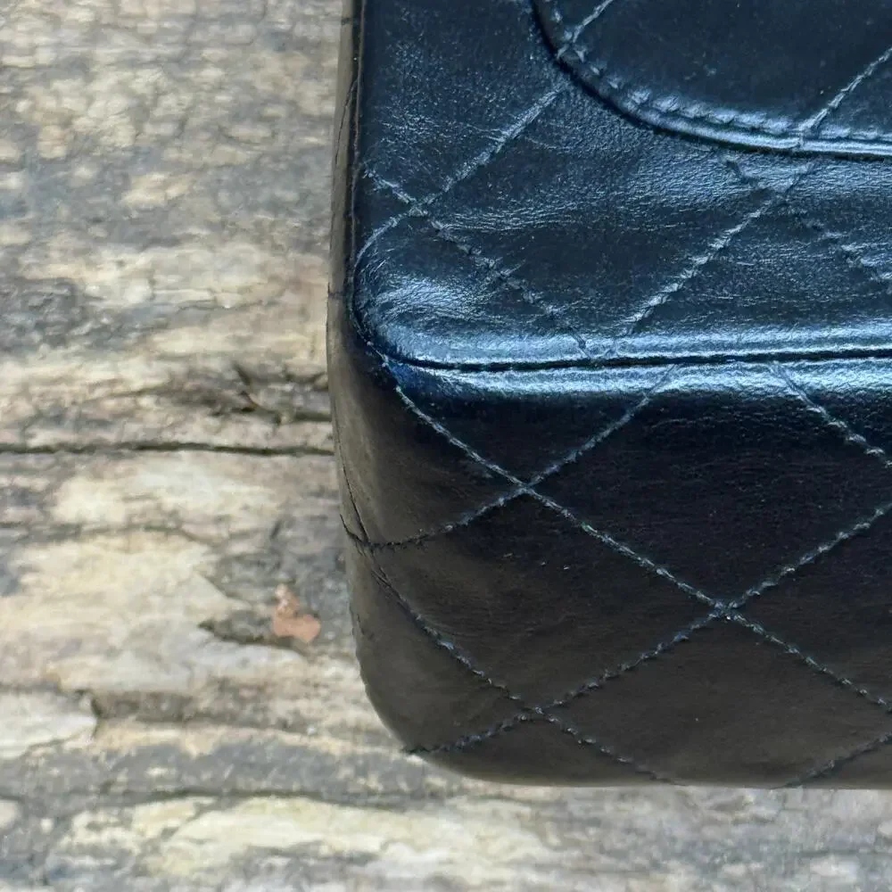 Authentic Vintage Chanel Classic Mini Flap Bag – Lambskin – Series 2 (1991-1994)
